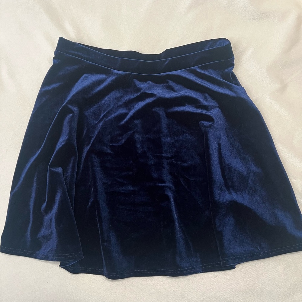 La Hearts Velvet Skater Skirt in Midnight Blue